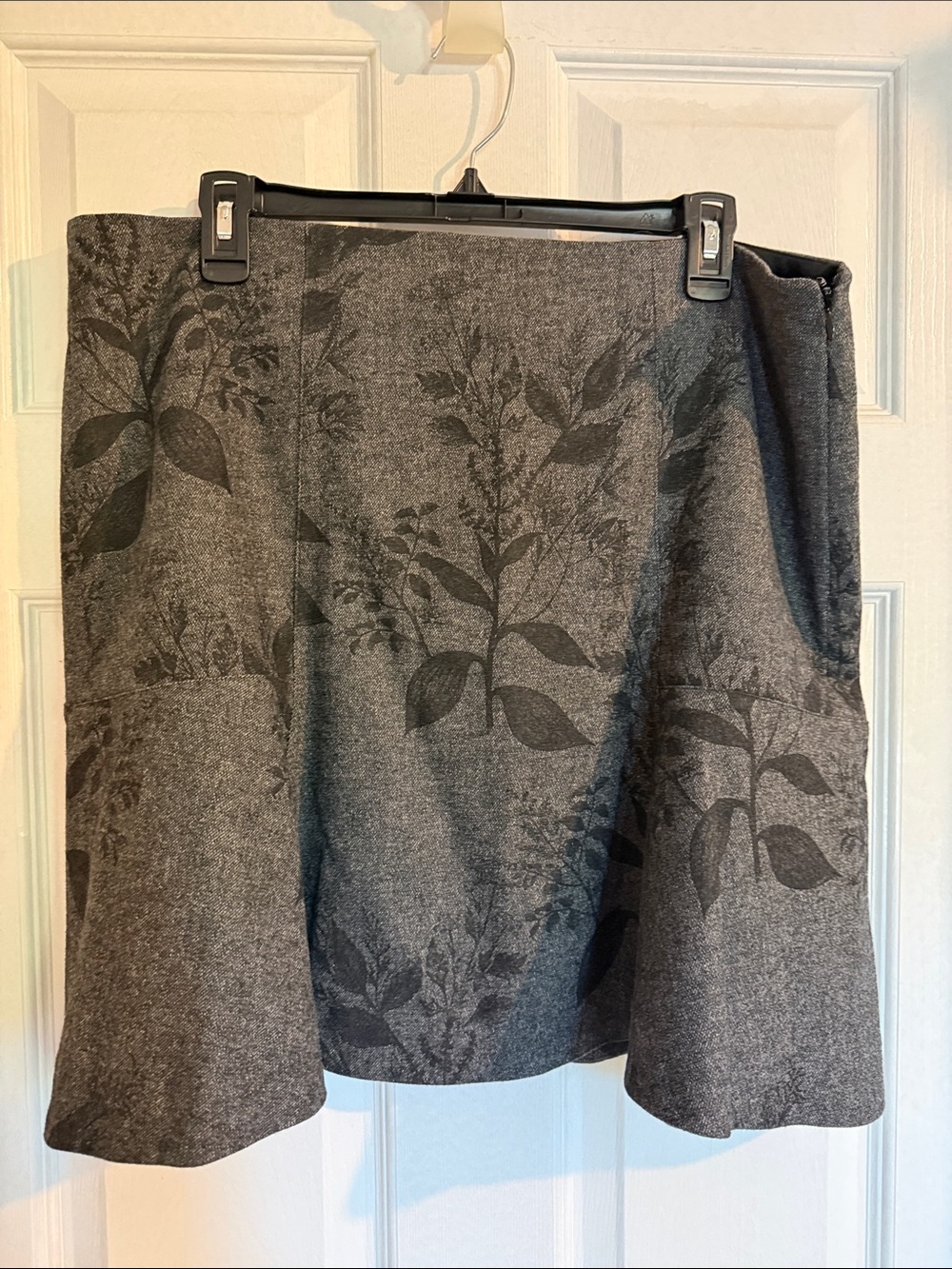 Banana Republic Gray Floral-Print A-Line Skirt - 16